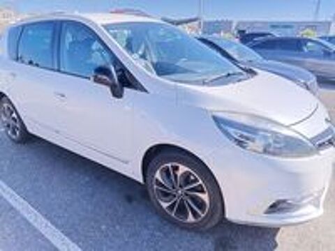 Grand Sc&eacute;nic III Grand Sc&eacute;nic TCe 130 Energy Bose 5 pl 2014 occasion 44130 Fay-de-Bretagne