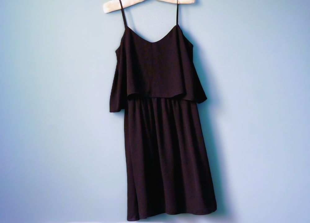 Robe femme atmosphere M 38 noir fluide tres bon &eacute;tat Vêtements