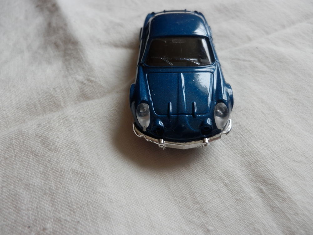 ALPINE A 110 1/43 SOLIDO 