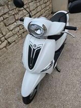 YAMAHA 2015 occasion 21200 Beaune