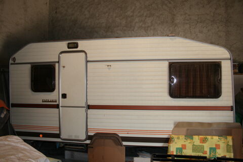 STERCKEMAN Caravane 1982 occasion Romanèche-Thorins 71570