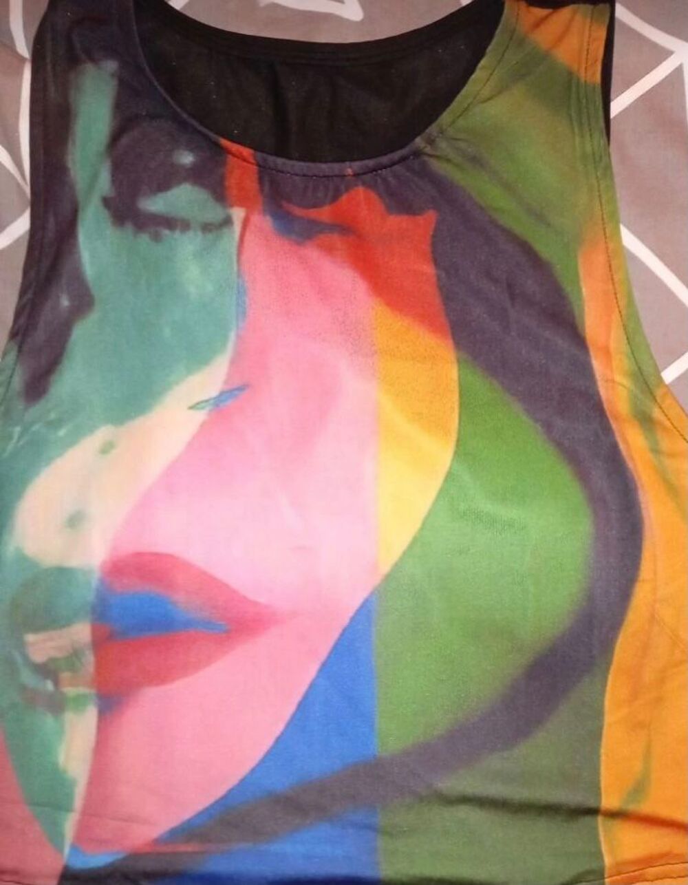 D&Eacute;BARDEUR COULEURS VIVES TAILLE S Vêtements