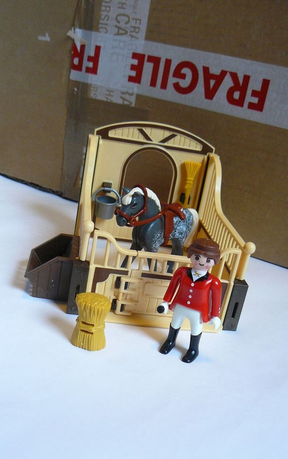 Playmobil set 5110 : Cheval Trakehner et cavali&egrave;re Jeux / jouets