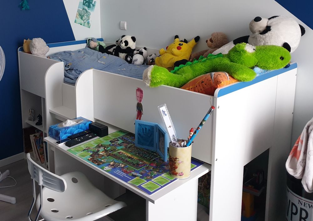 Lit enfant avec bureau Mobilier enfants