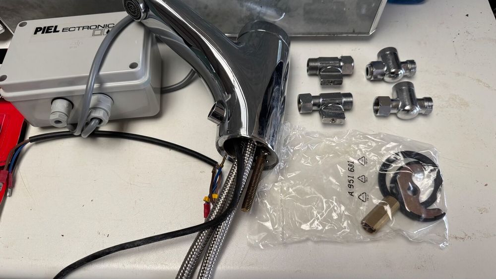 ROBINET LAVABO A OUVERTURE PAR DETECTION INFRAROUGE PIELECTR Bricolage