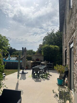  Maison  vendre 7 pices 192 m Saint-bonnet-briance