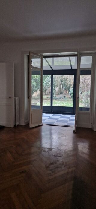  Appartement � louer 3 pi�ces 110 m�