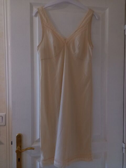 Dessous de robe beige taille 40 6 Villiers (86)
