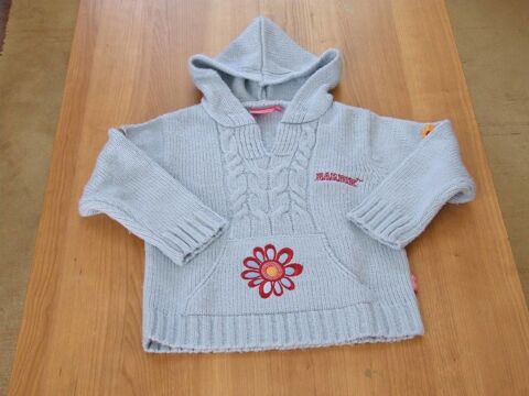 Pull � capuche, BARBIE, Bleu clair, 6�ans (114�cm) TBE 5 Bagnolet (93)