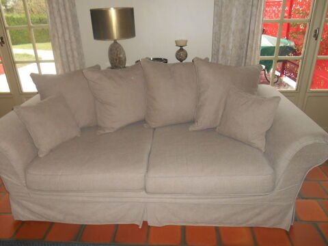 CANAPE BRITISH 3 PLACES
FAUTEUIL BRITISH 1.5 PLACE 300 Charentilly (37)