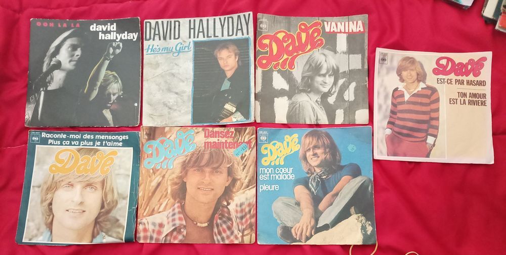 LOT DE 43 X DISQUES VYNIL 45 TOURS FRANCAIS D / CD et vinyles