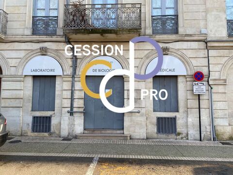 RARE : LOCAL COMMERCIAL OU DE BUREAUX A CEDER DANS UN IMMEUBLE BOURGEOIS, FACE À LA PRÉFECTURE DU GA 418080 30000 Nimes