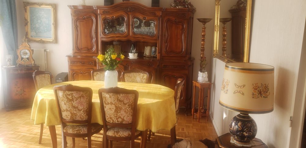 salle &agrave; manger compl&egrave;te style Louis XV Meubles