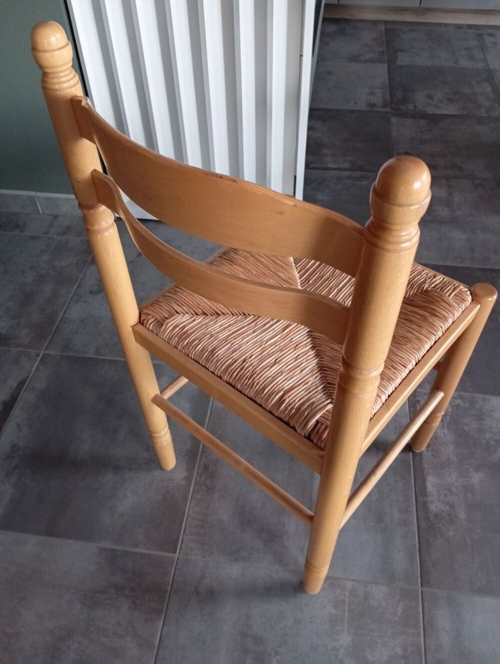 lot de 4 chaises paill&eacute;es Meubles