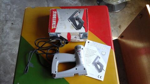 Agrafeuse cloueuse electrique 50 Maignaut-Tauzia (32)