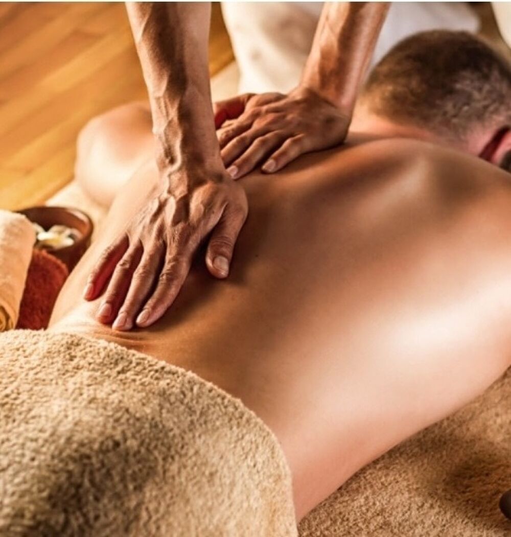   SOINS DE BIEN-ÊTRE ET MASSAGES RELAXANTS 