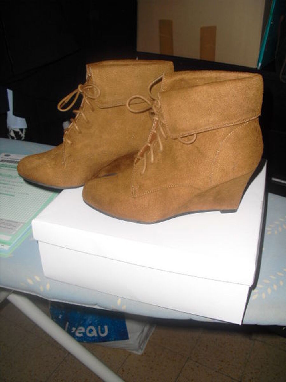 BOOTS fins comprens&eacute;es CAMEL NEUVE TAILLE 36 Chaussures