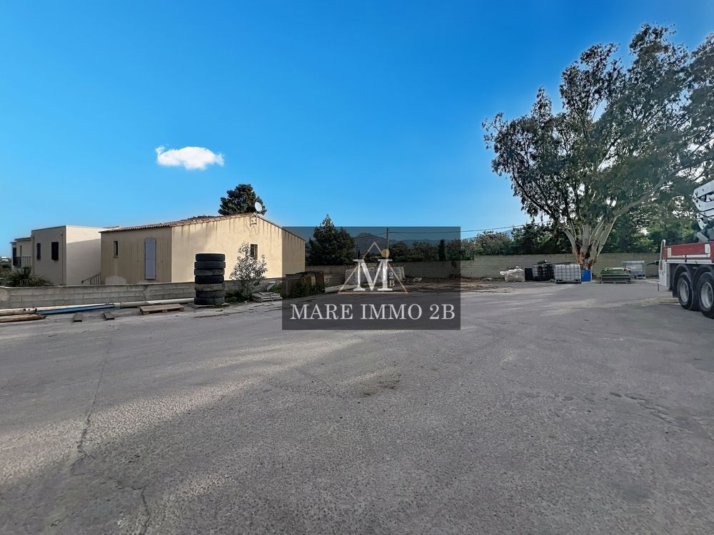 Vente Terrain terrain constructible de 953m² Calvi