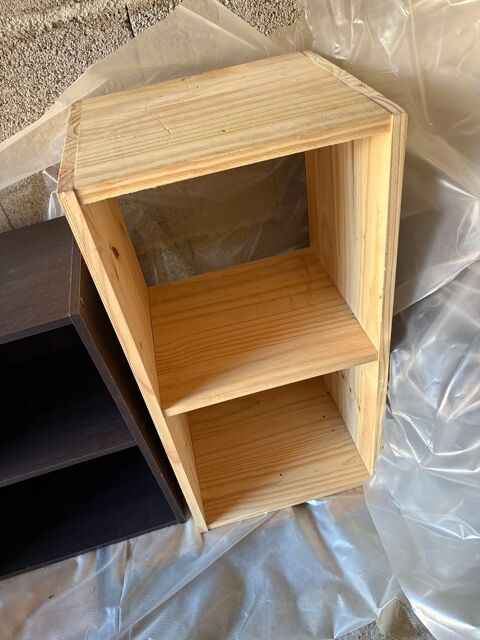 Petit meuble bois 
5 Fos-sur-Mer (13)