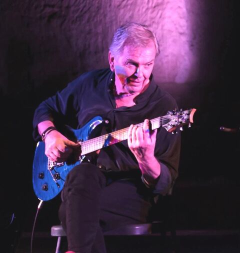 Cours de guitare r&eacute;ellement efficaces 0 84410 Bédoin