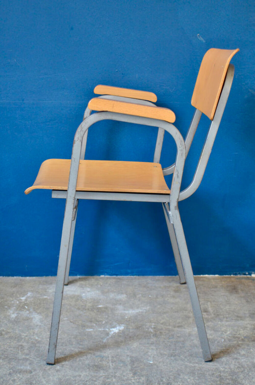 Set de 4 chaises italiennes vintage anciennes indus Meubles