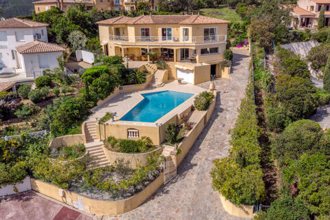   A vendre vue mer d'un ensemble de 2 bien,Villa + 1 Terrain. Villa - 3 pi�ce(s) - 513 m�