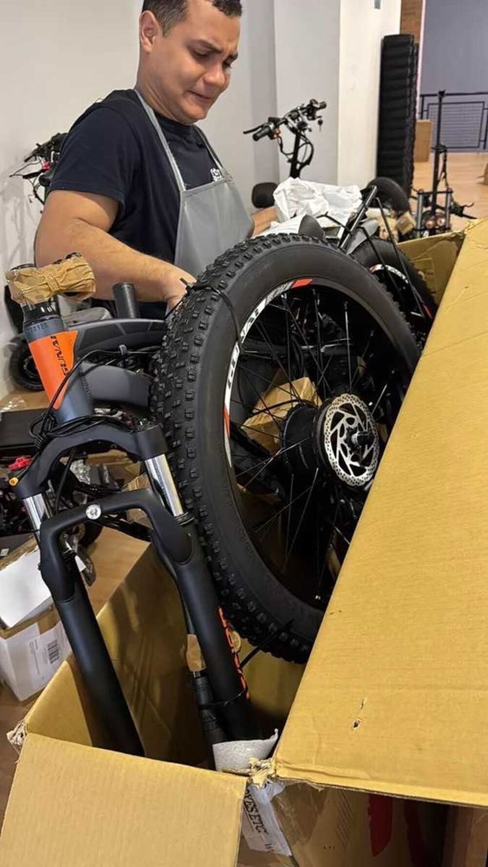 VTT &eacute;lectrique GUNAI GN88 - Double moteur 2000W-26*4 Fat Bike (Occasion) Vélos