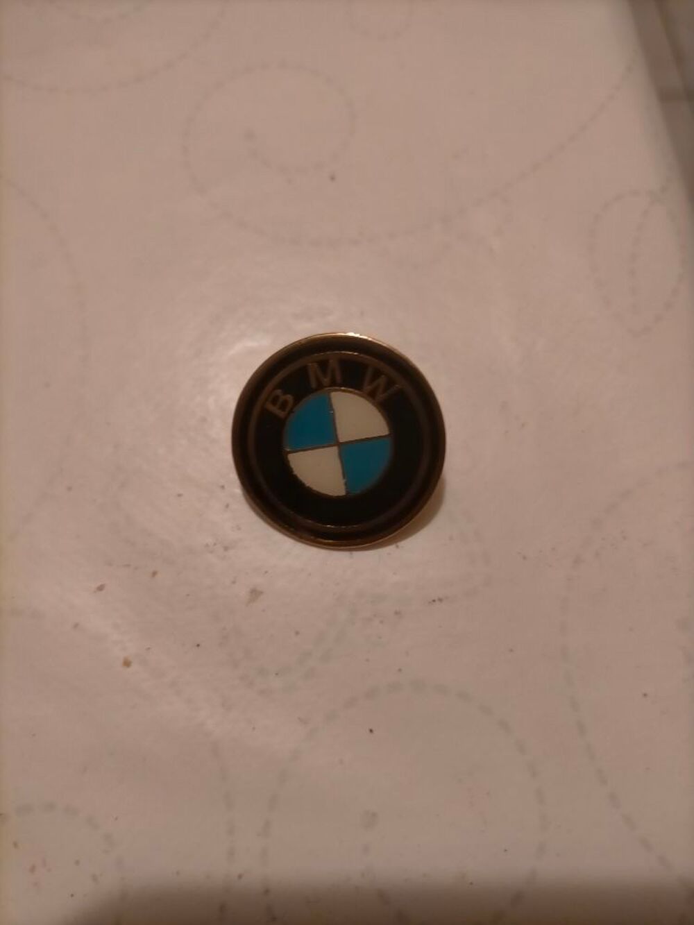 pin's bmw 