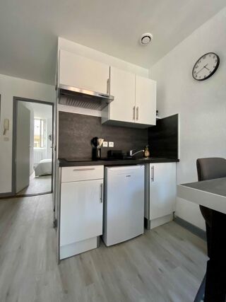  Appartement à louer 2 pièces 29 m² Saint-béron