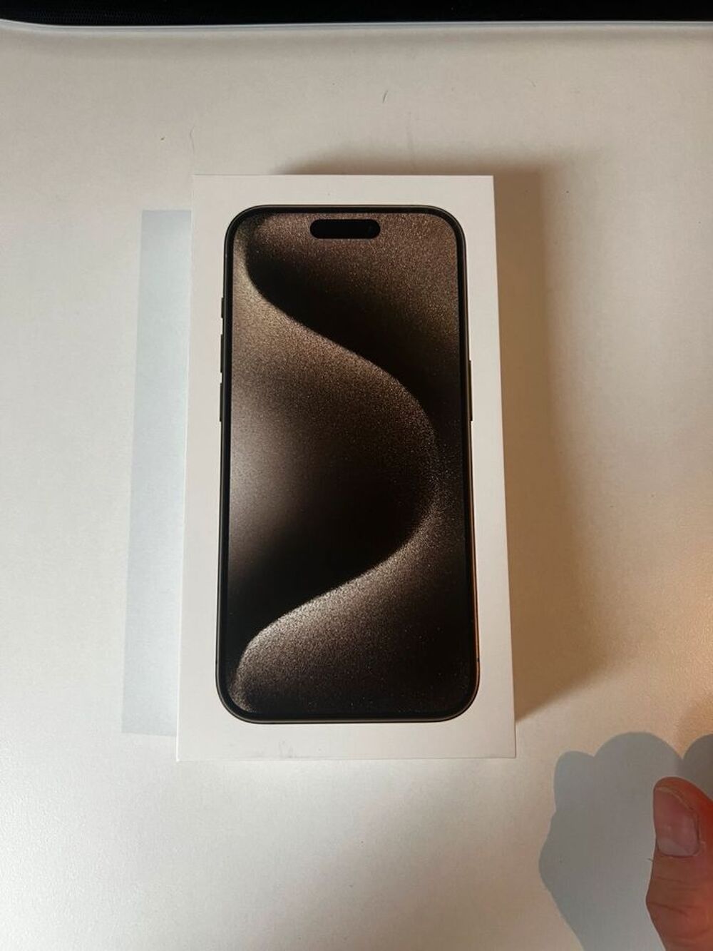 Apple&nbsp;iPhone 15 Pro Titane Naturel 128Go Téléphones et tablettes
