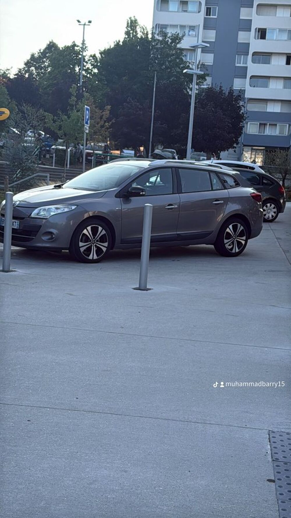 Sc&eacute;nic III Scenic III dCi 110 FAP eco2 Bose EDC 2011 occasion 85000 La Roche-sur-Yon