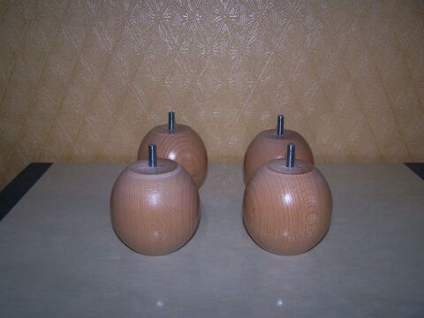 Lot de 4 pieds boules pour sommier ou lit
10 Pardies (64)