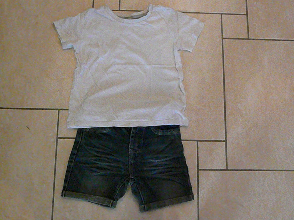 Ensemble 2 pi&egrave;ces 4 ans (n&deg;22) Vêtements enfants