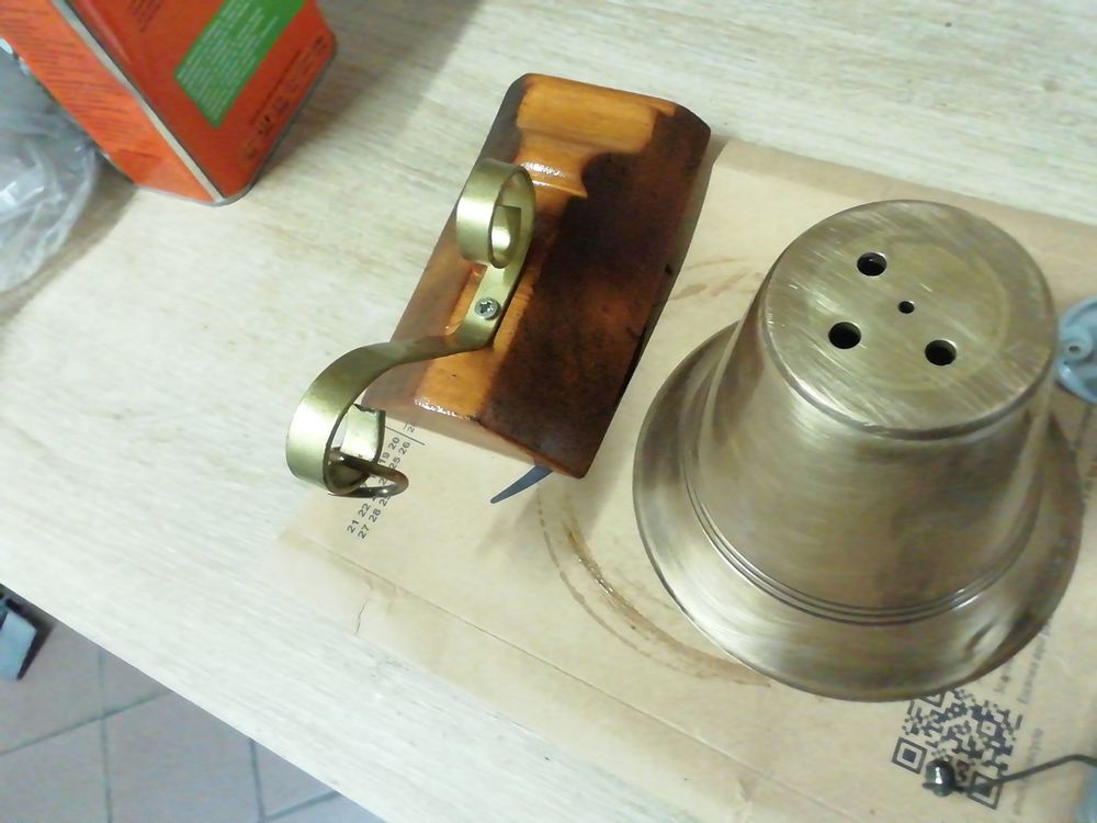 Magnifique Cloche bronze electrique 220v vintage ann&eacute;e 1950 