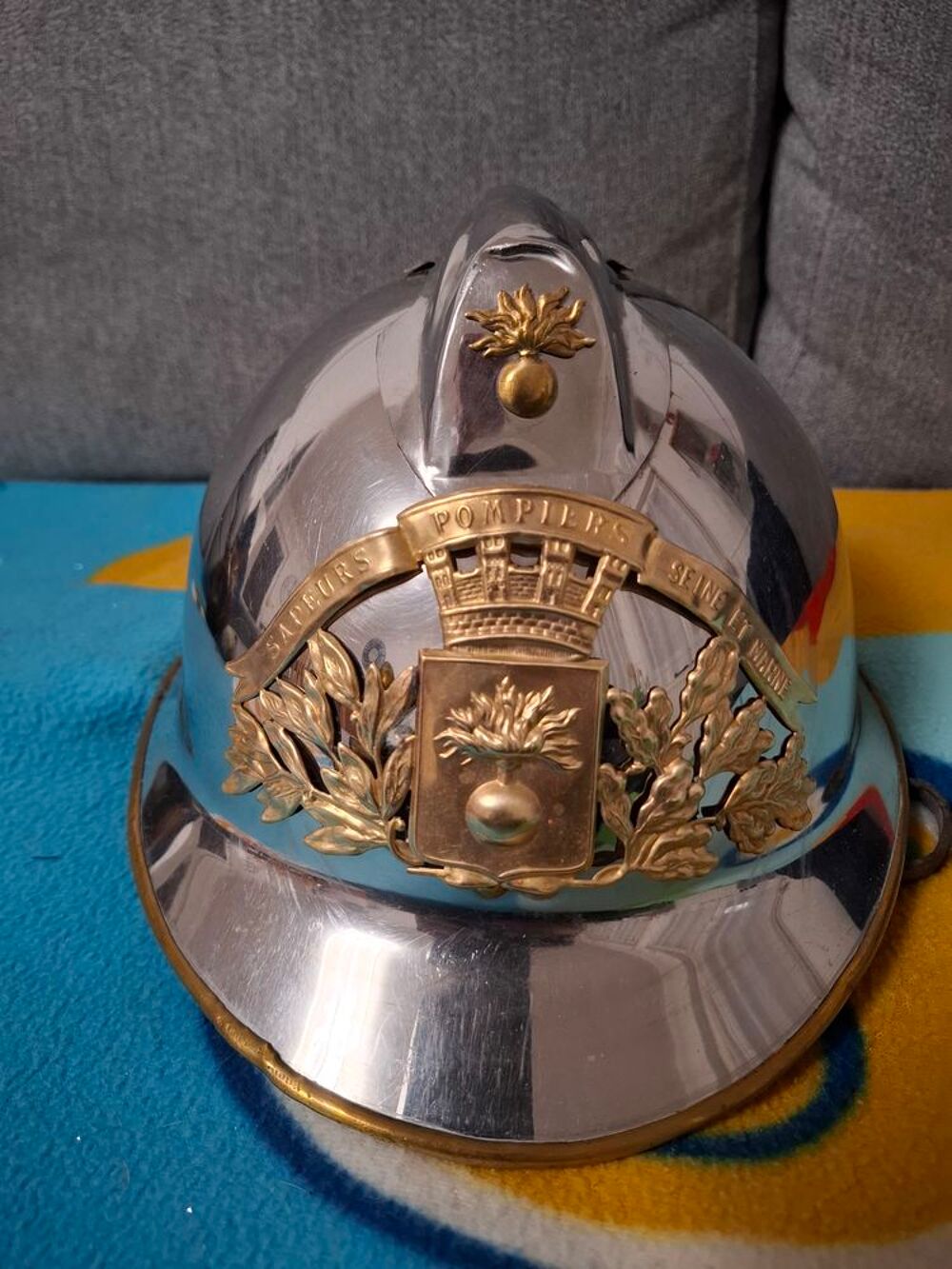 Casque pompier d&eacute;partemental 77 
