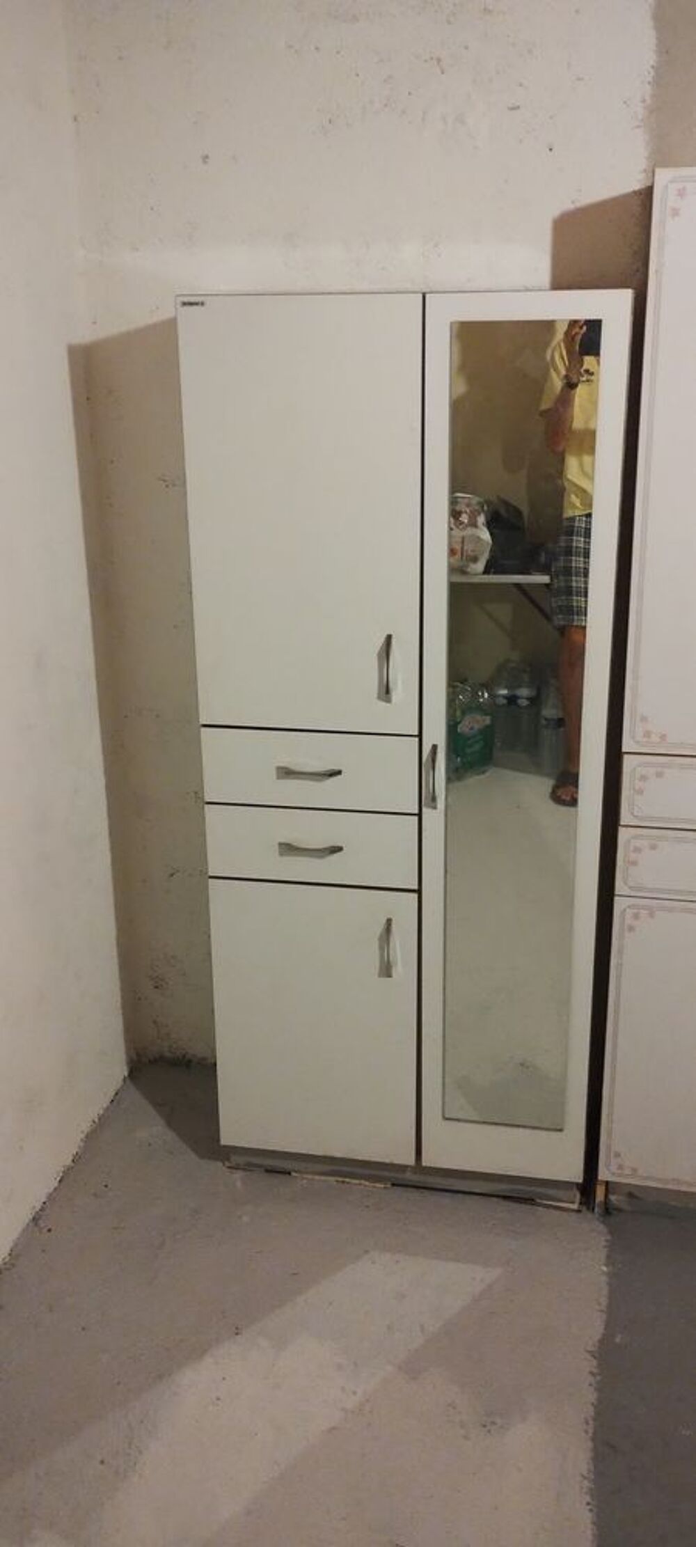 3 armoires de salle de bain Meubles