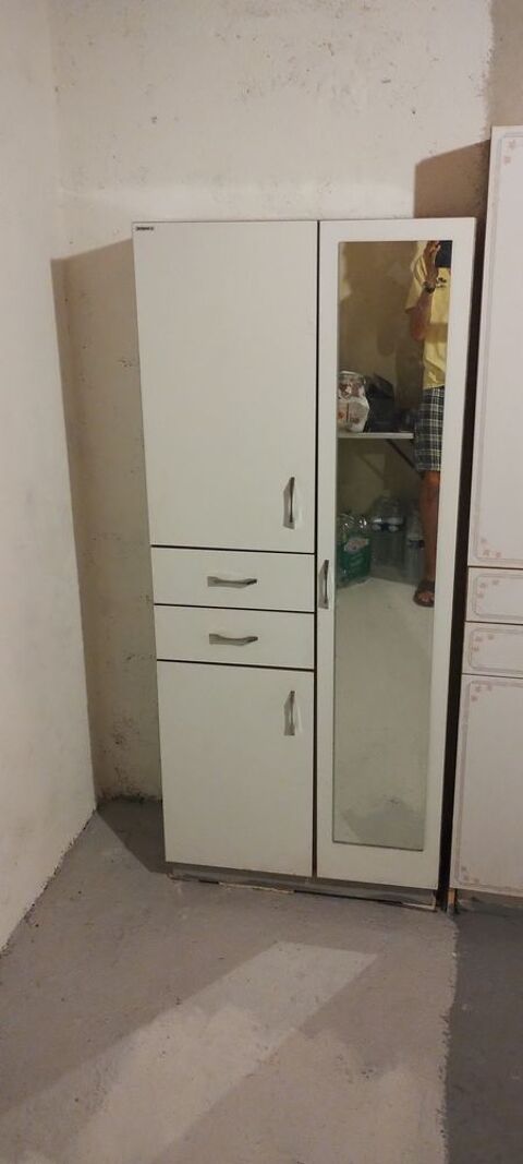 3 armoires de salle de bain 0 Cahors (46)