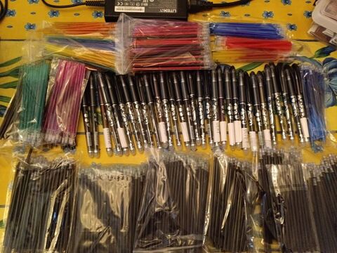 30 stylos gel erasables 12,9cm mine de 0,5mm + mines Schwindratzheim (67)