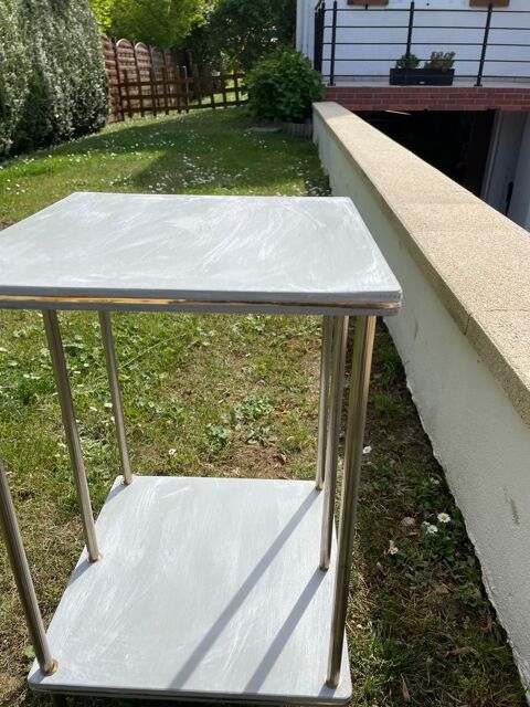 Table avec 2 tablettes 10 Précy-sur-Oise (60)