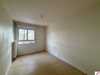  Appartement � vendre 4 pi�ces 80 m�