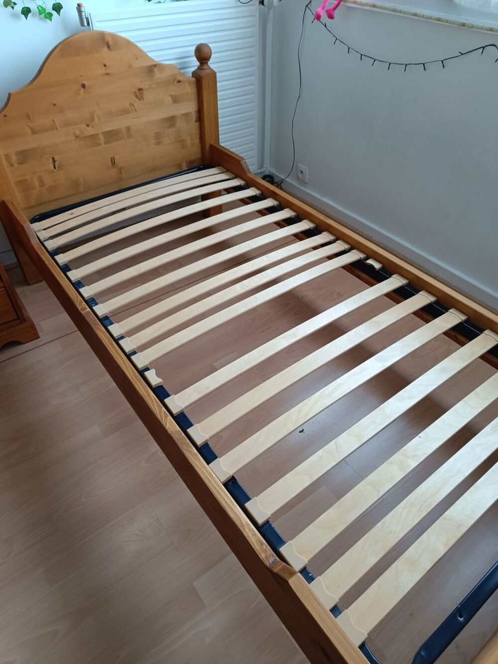 Lit enfant pin massif c?ur creus&eacute; Mobilier enfants