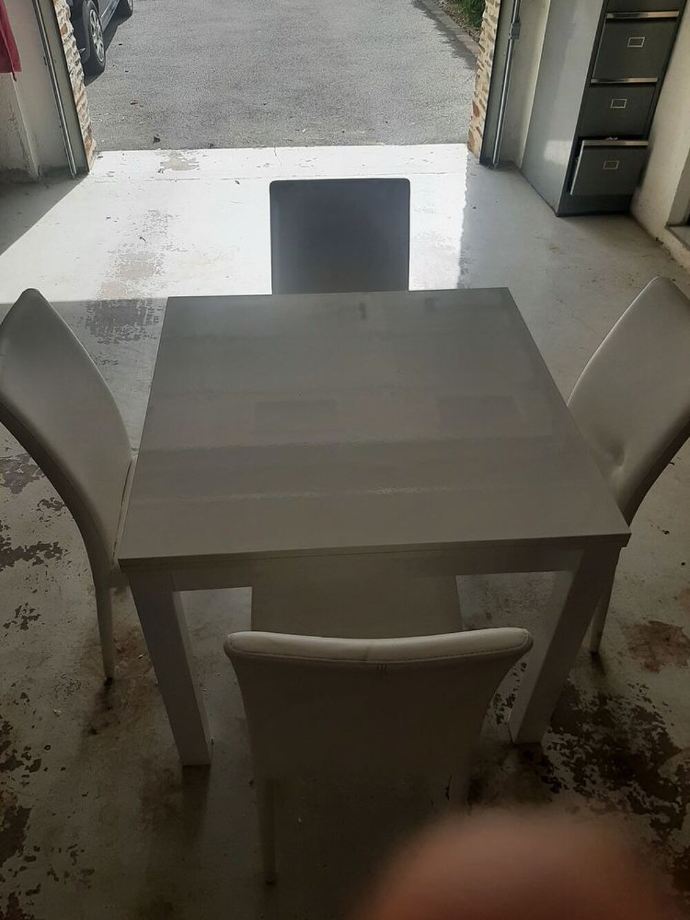 Table rectangulaire + 6 chaises assorties Meubles