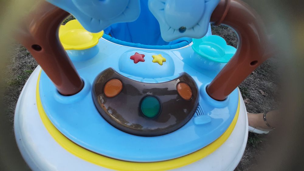 Trotteur b&eacute;b&eacute; Puériculture