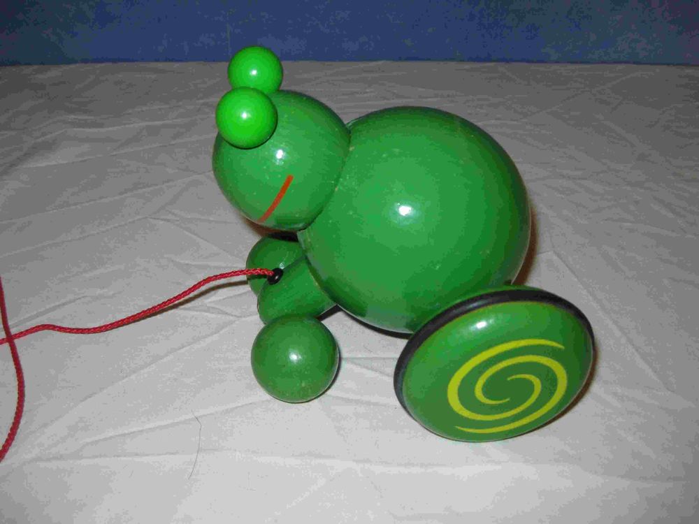 Grenouille en bois roulante Jeux / jouets