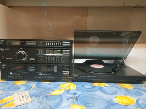 Chaine Hi-Fi AKAI, Ampli Tuner Double K7 et Platine vinyle Moissy-Cramayel (77)