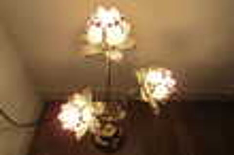 Lampe fleurs de Lotus sensitive, 3 intensit&eacute;s Décoration