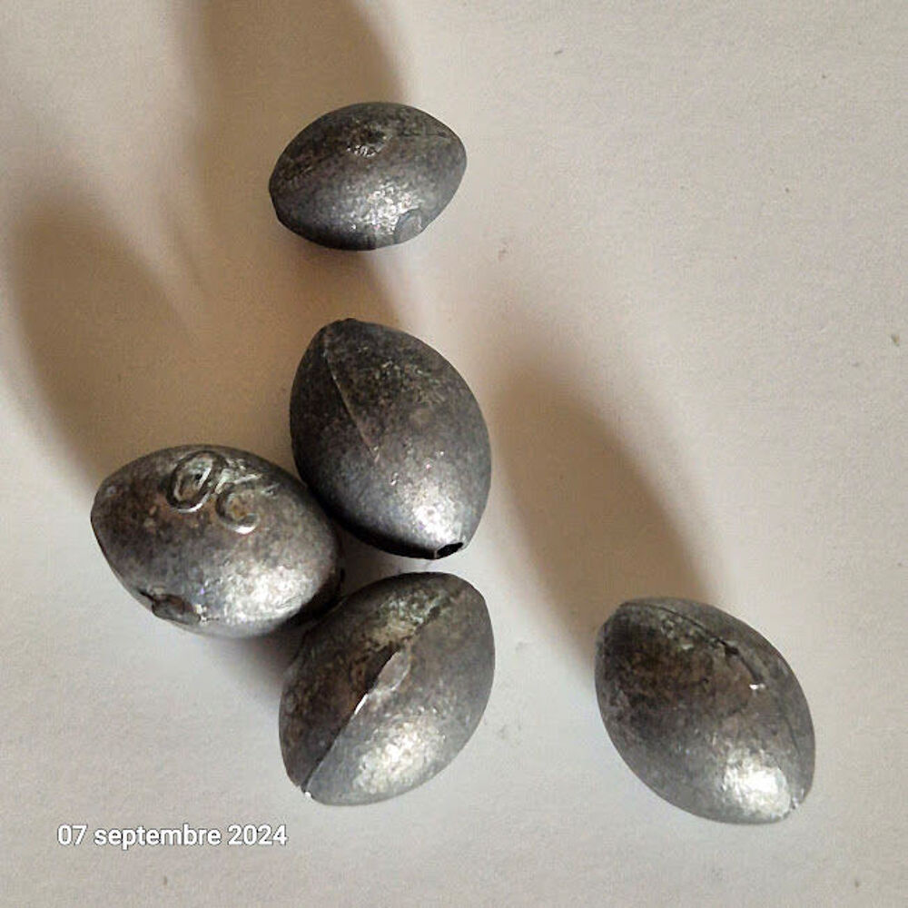 Lot de 5 plombs olives de 10 et 20 grammes. Sports
