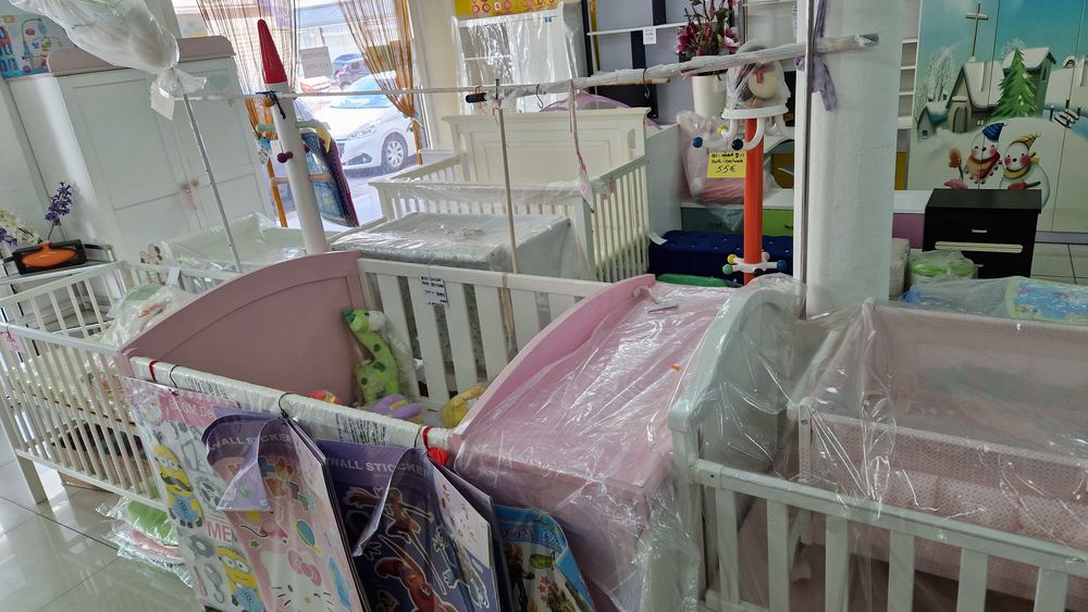 Liquidation magasin de meubles, tout &agrave; -50% Meubles