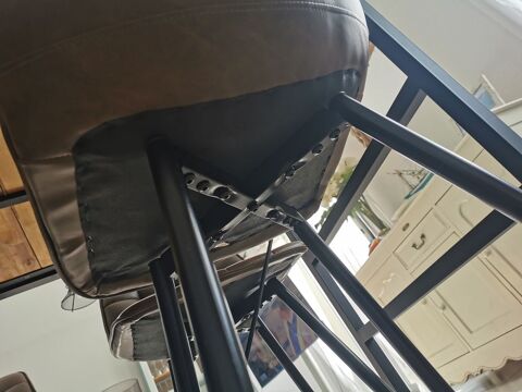 Jolie table et Tabourets style industriel 300 Argels-sur-Mer (66)