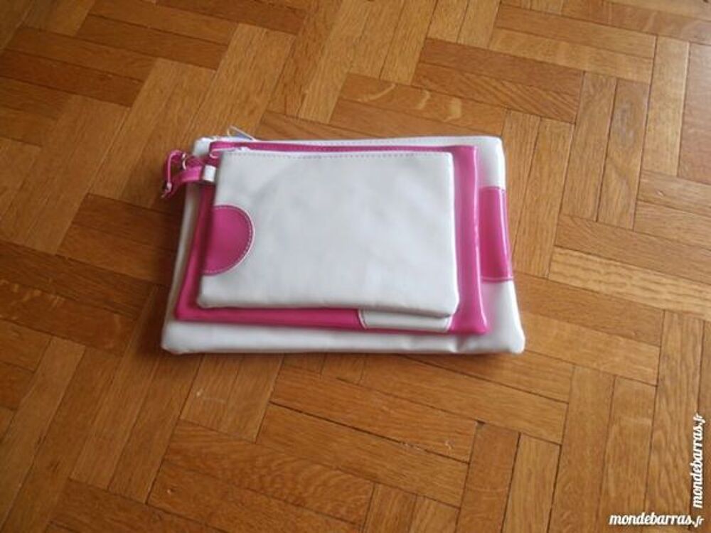 Ensemble de 3 pochettes vernis (39) Maroquinerie